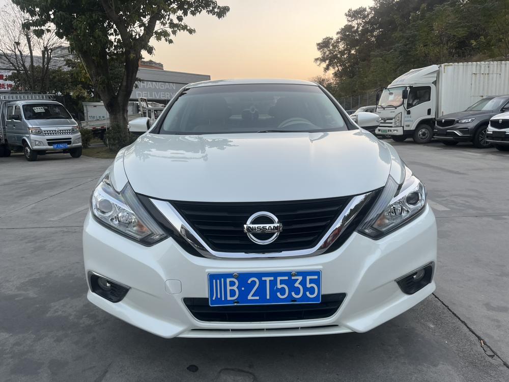 Nissan Teana