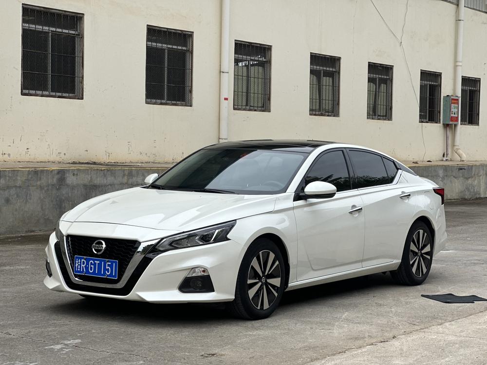 Nissan Teana
