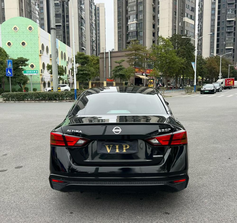 Nissan Teana