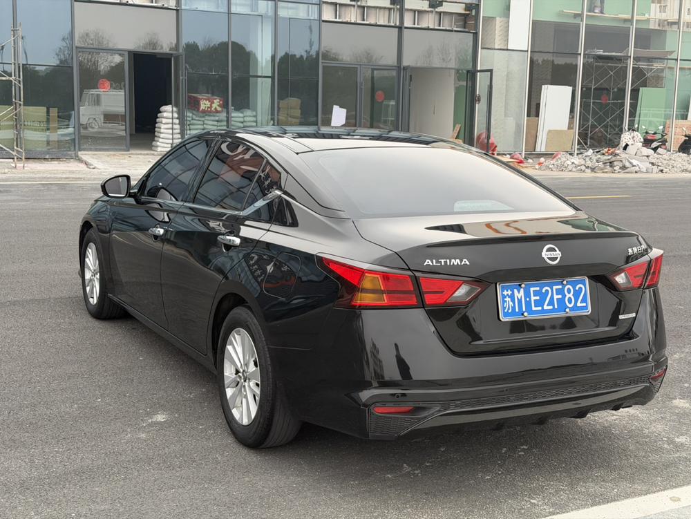 Nissan Teana