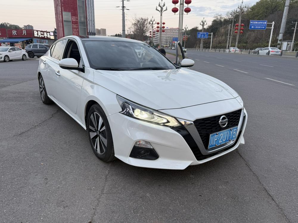 Nissan Teana
