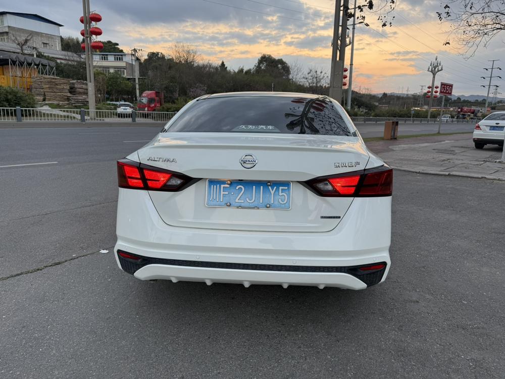 Nissan Teana