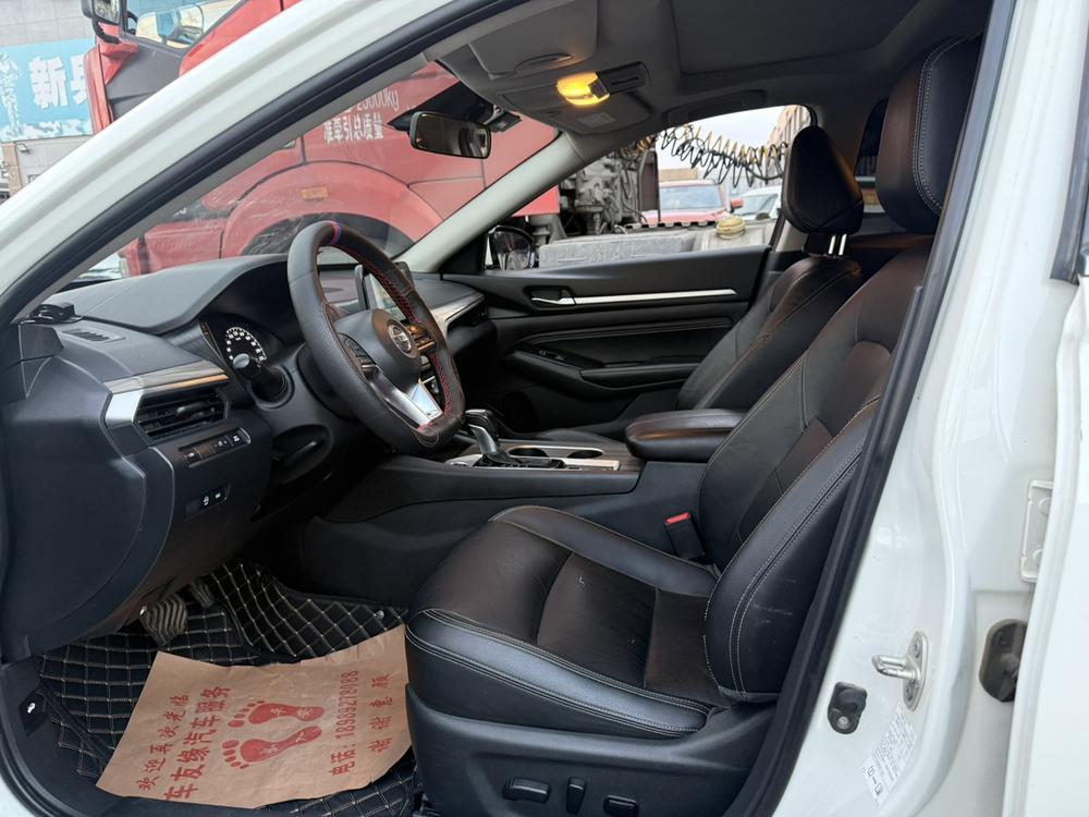Nissan Teana