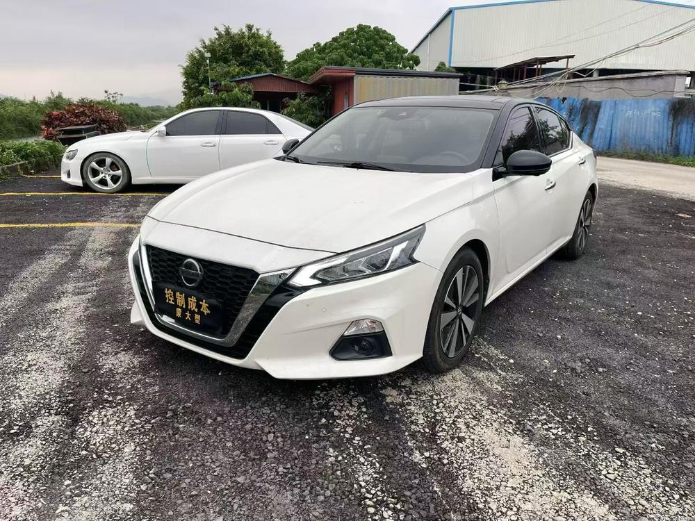Nissan Teana