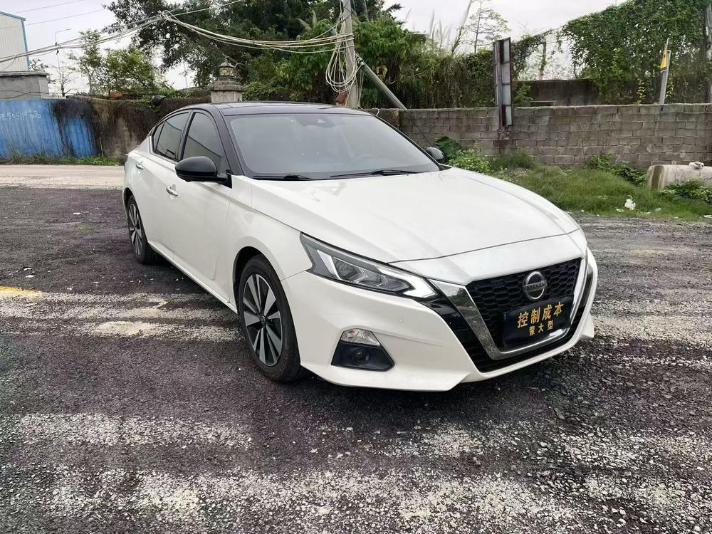 Nissan Teana