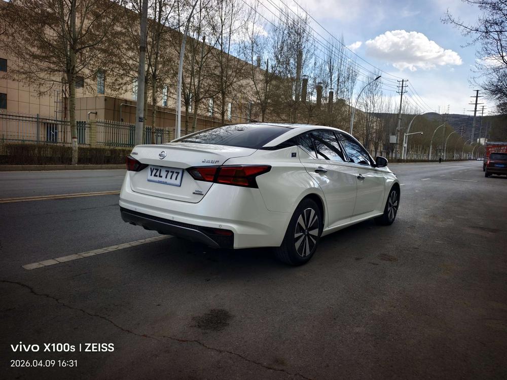 Nissan Teana