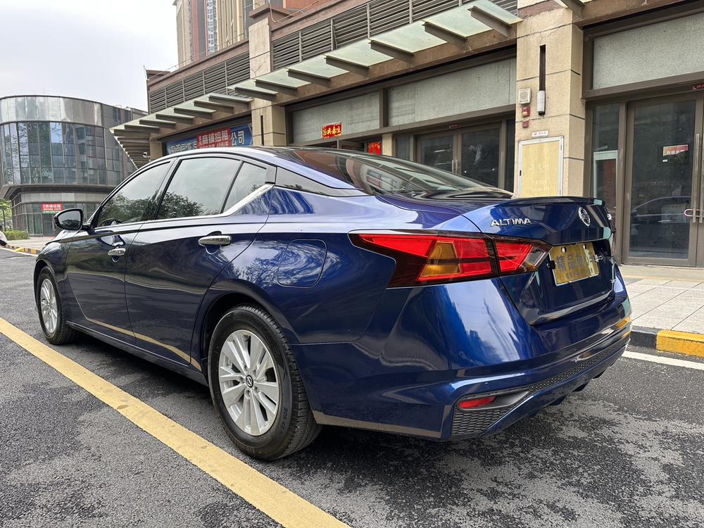 Nissan Teana