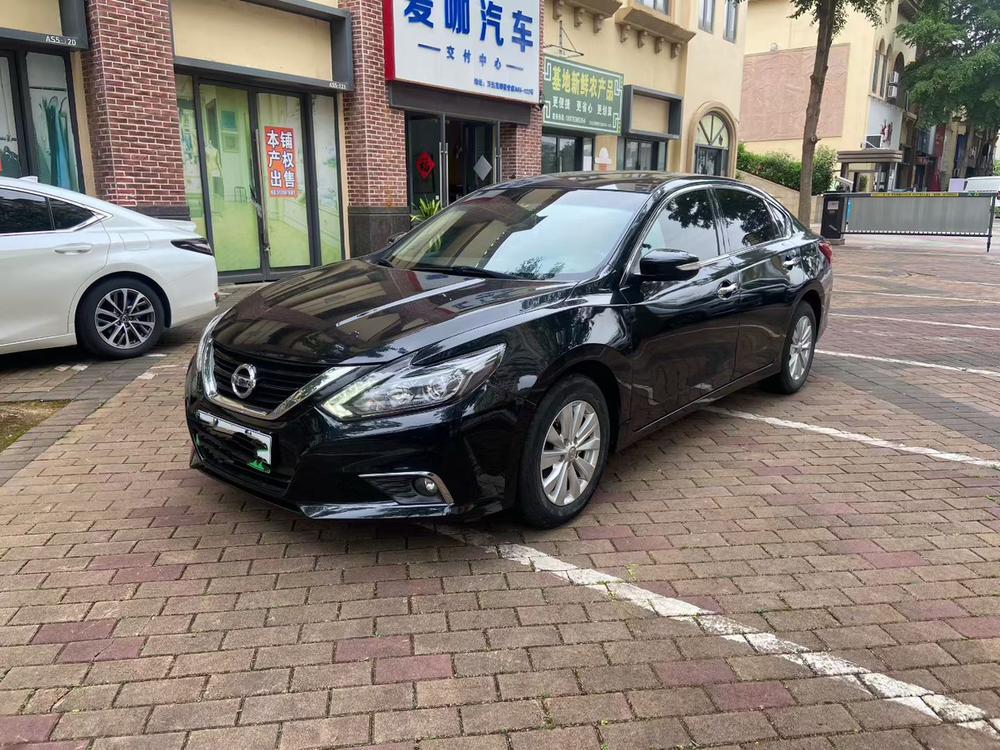 Nissan Teana