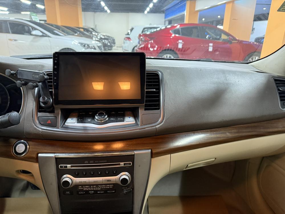 Nissan Teana
