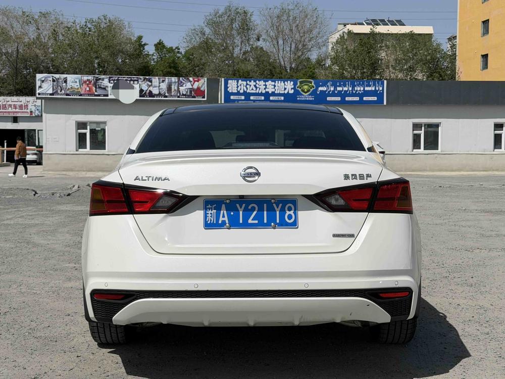 Nissan Teana
