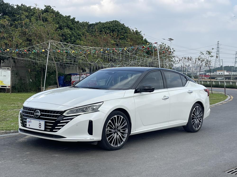 Nissan Teana