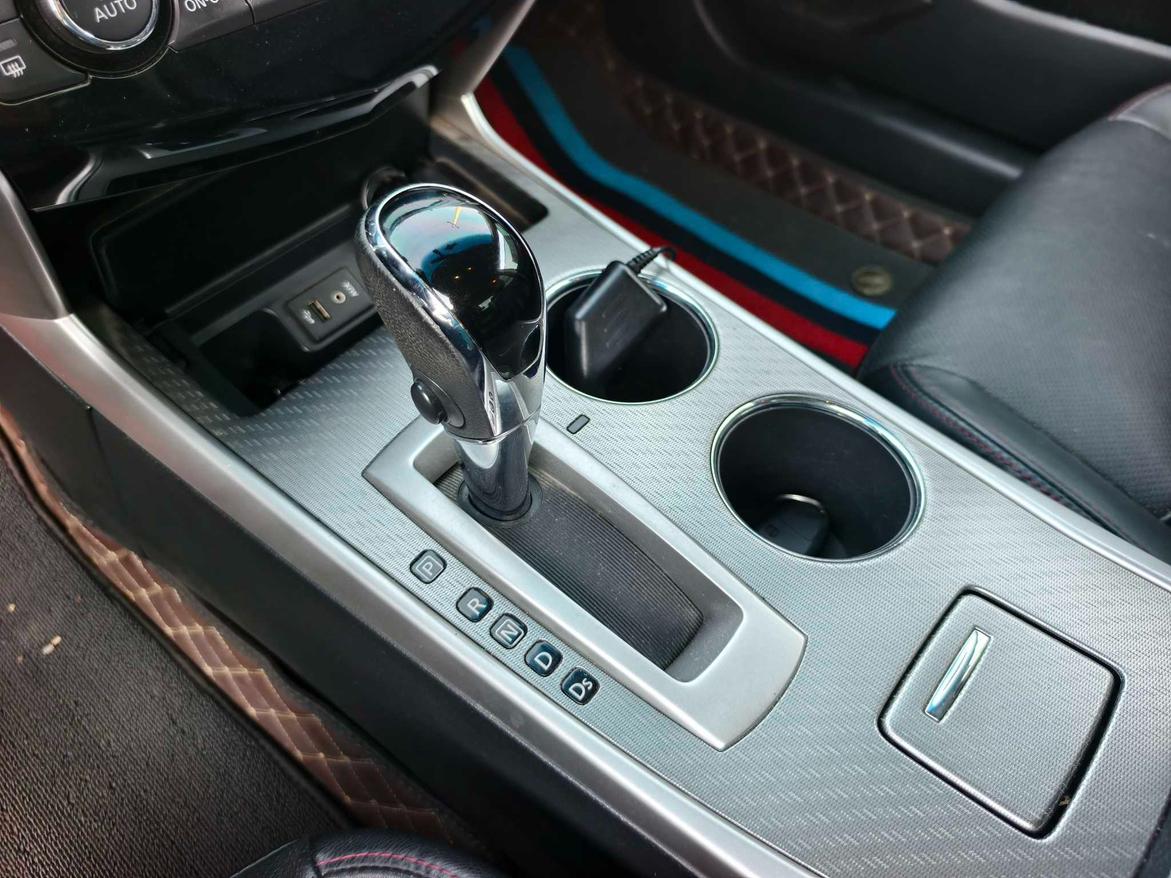 Nissan Teana