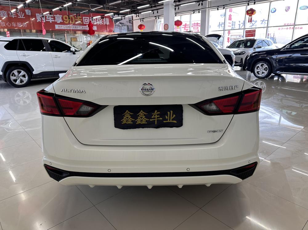 Nissan Teana