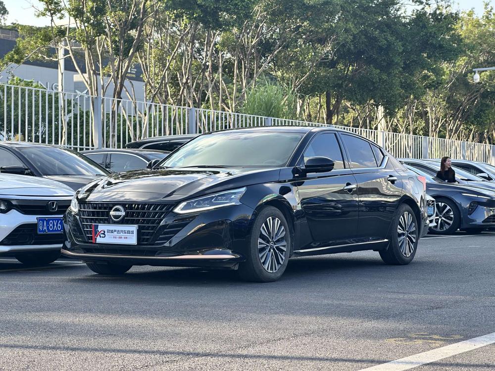 Nissan Teana