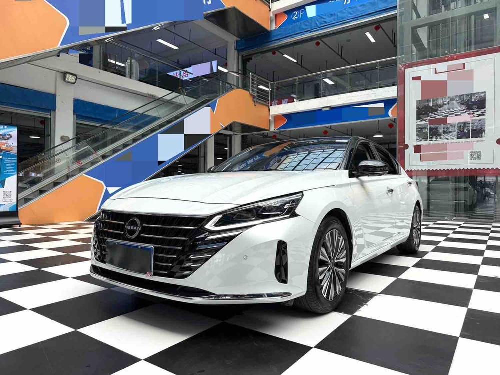 Nissan Teana