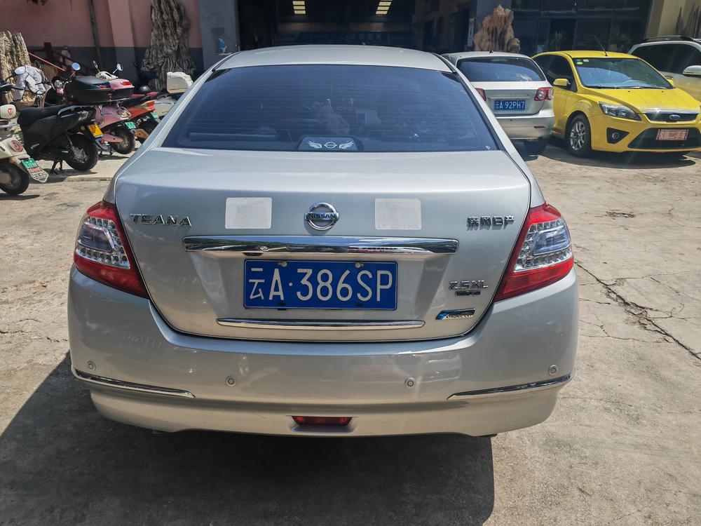 Nissan Teana