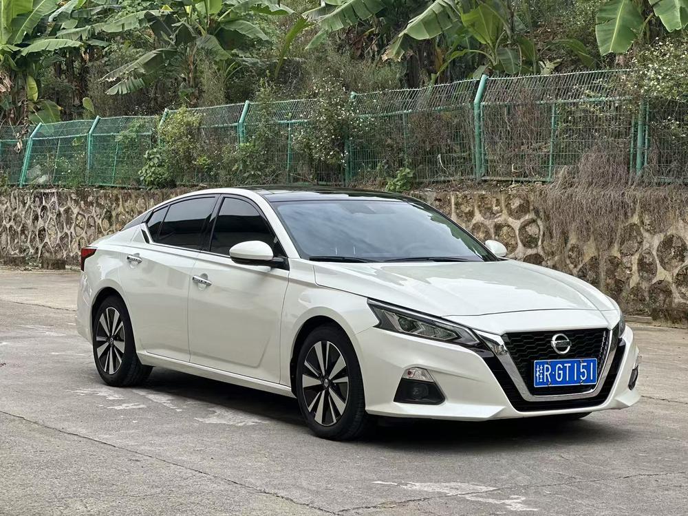 Nissan Teana
