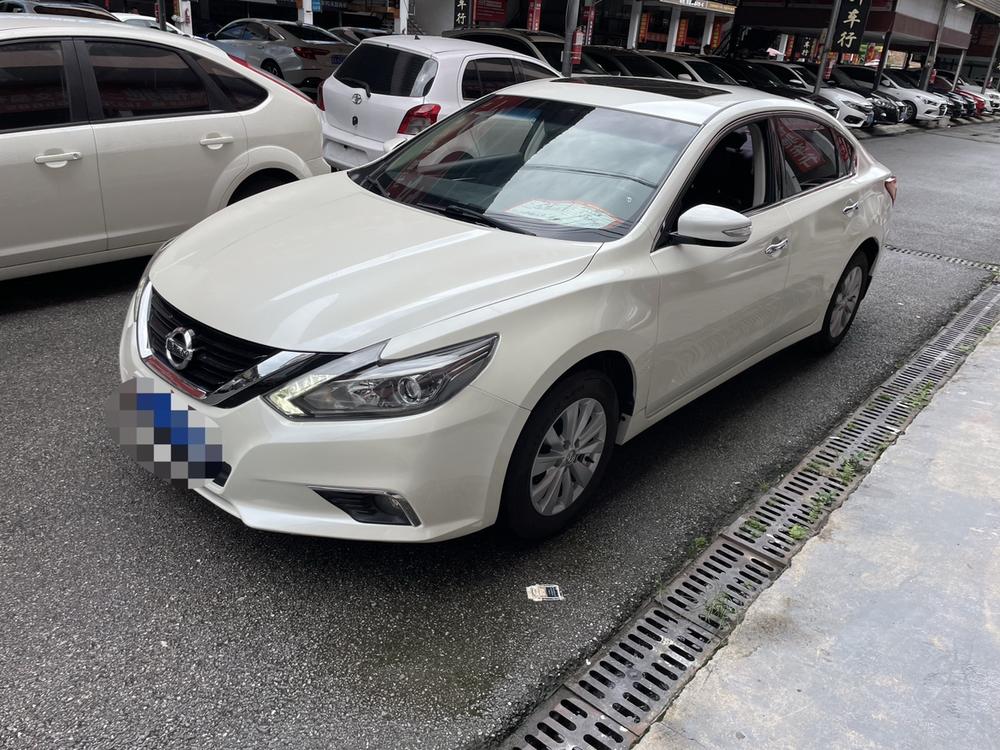 Nissan Teana