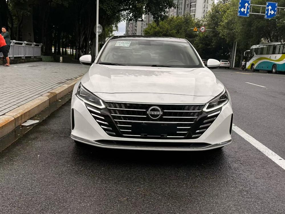 Nissan Teana