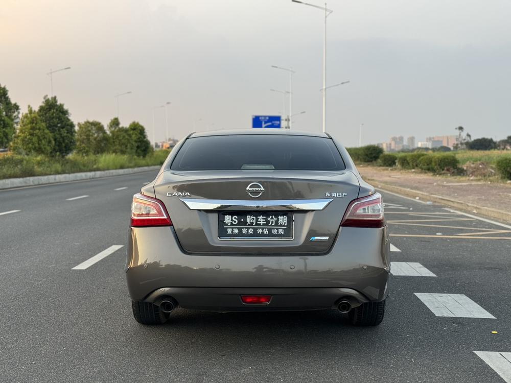 Nissan Teana
