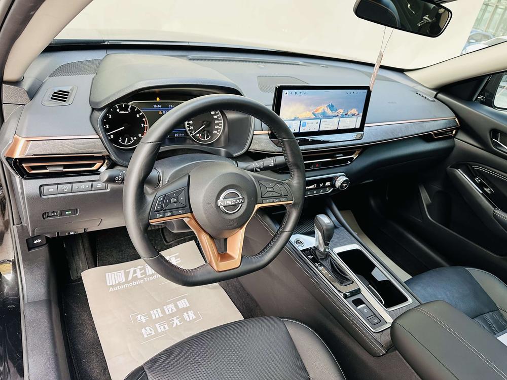 Nissan Teana