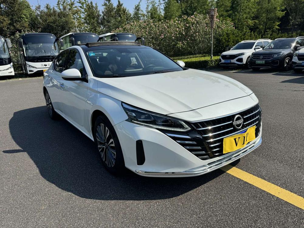 Nissan Teana