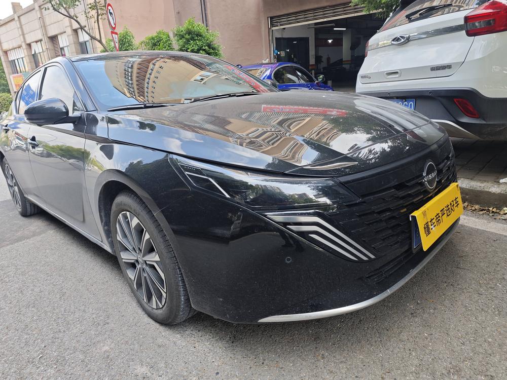 Nissan Teana