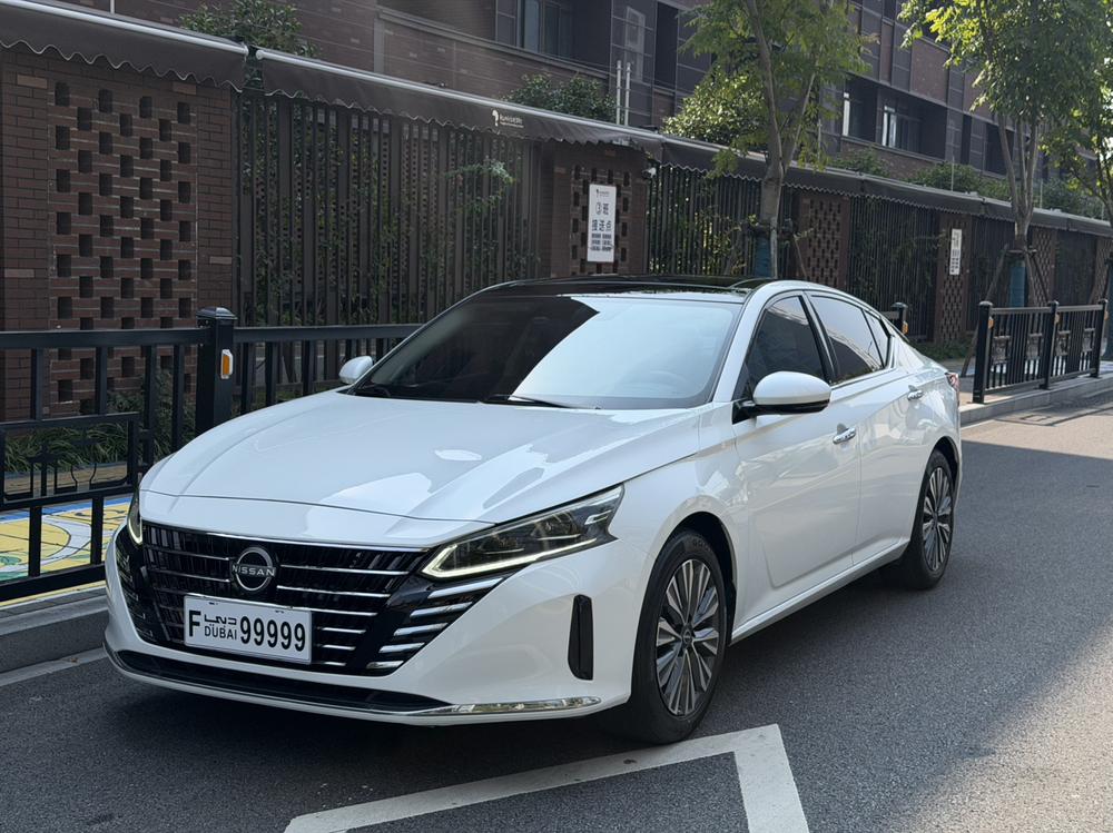 Nissan Teana