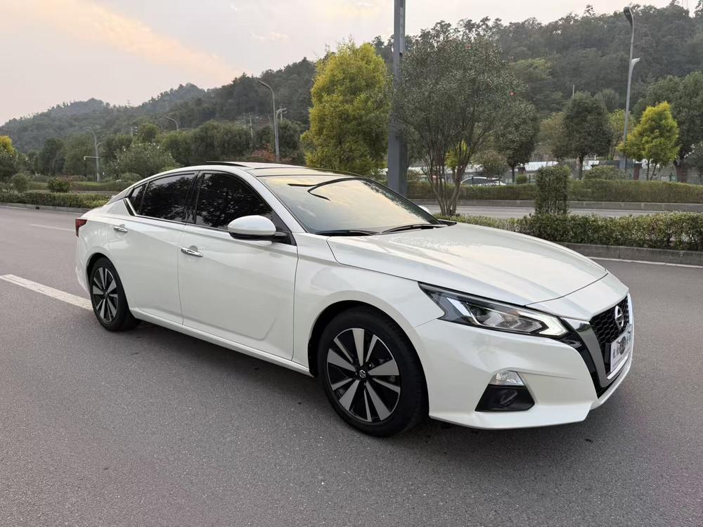 Nissan Teana