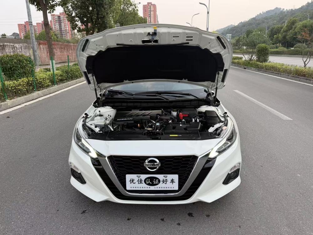 Nissan Teana