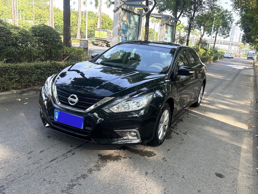 Nissan Teana