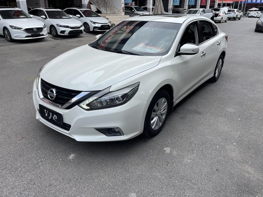 Nissan Teana
