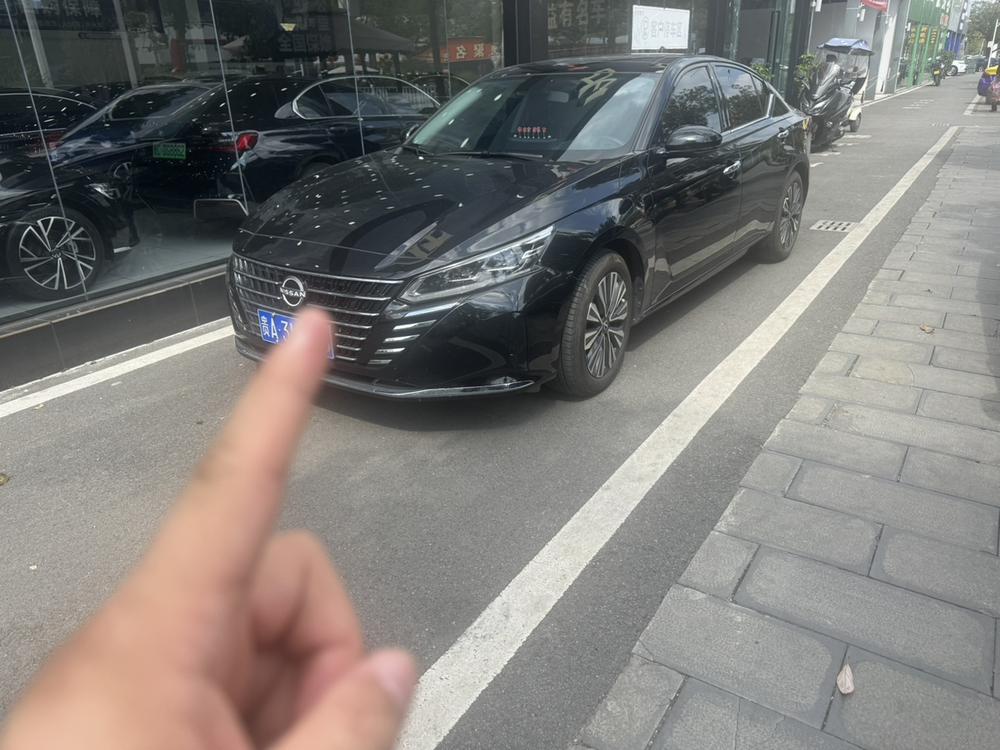 Nissan Teana