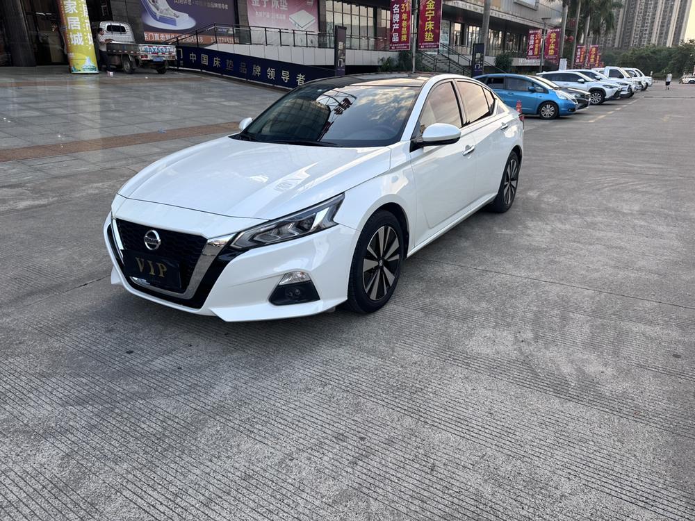 Nissan Teana