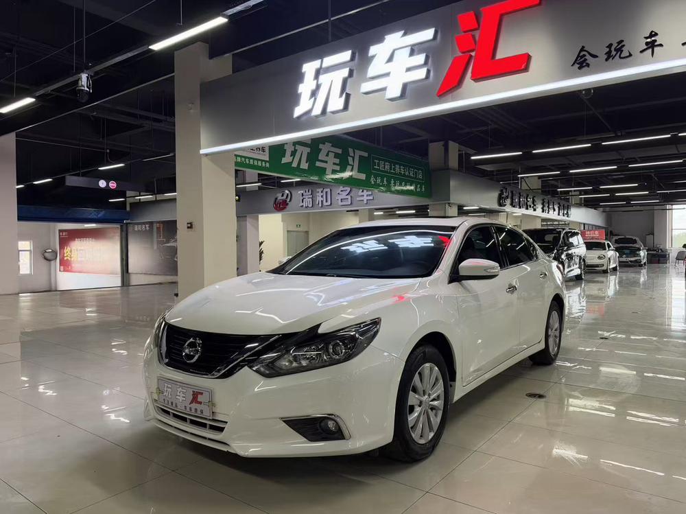 Nissan Teana