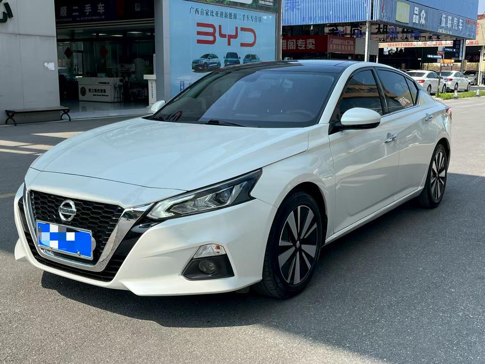 Nissan Teana