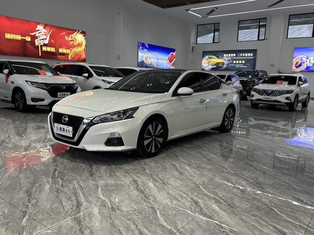 Nissan Teana