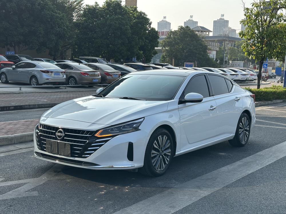 Nissan Teana
