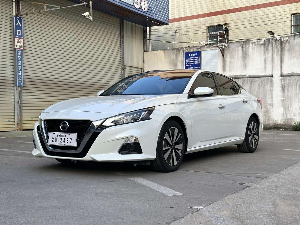 Nissan Teana