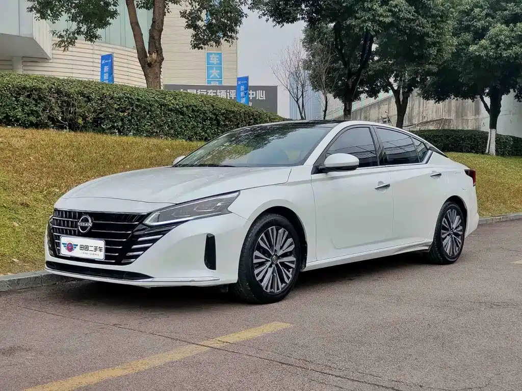 Nissan Teana