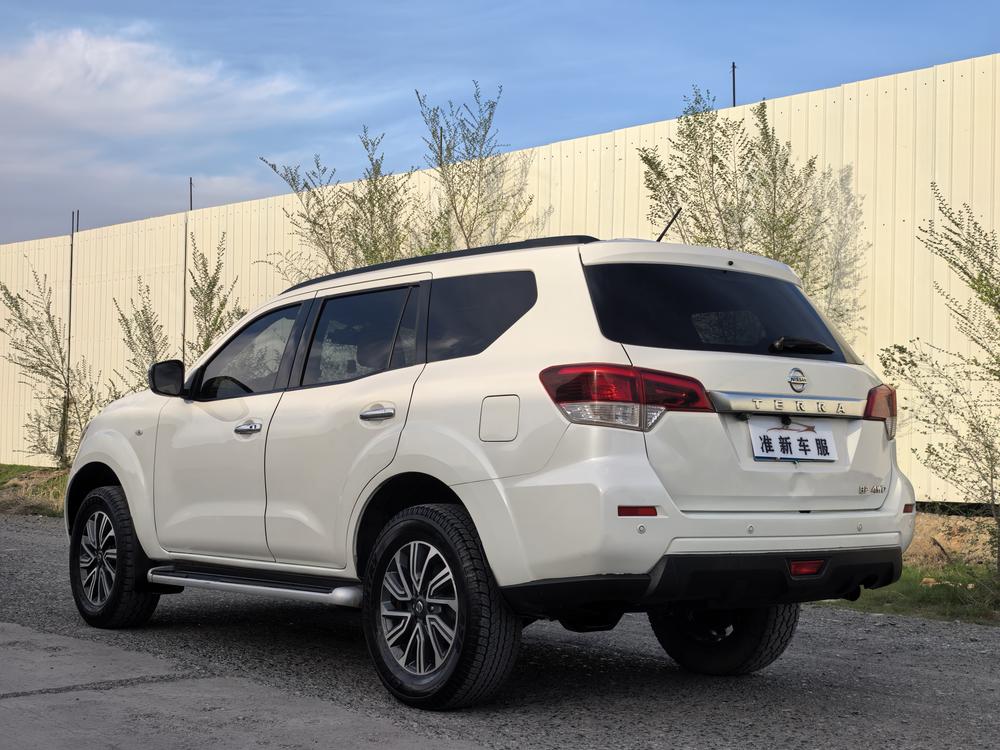 Nissan Terra
