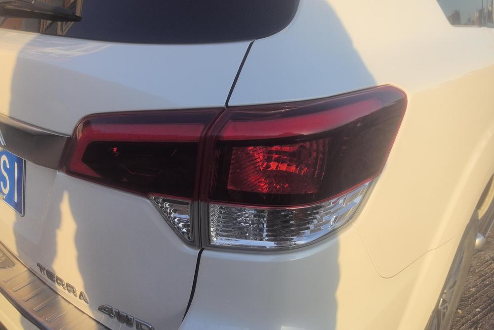 Nissan Terra