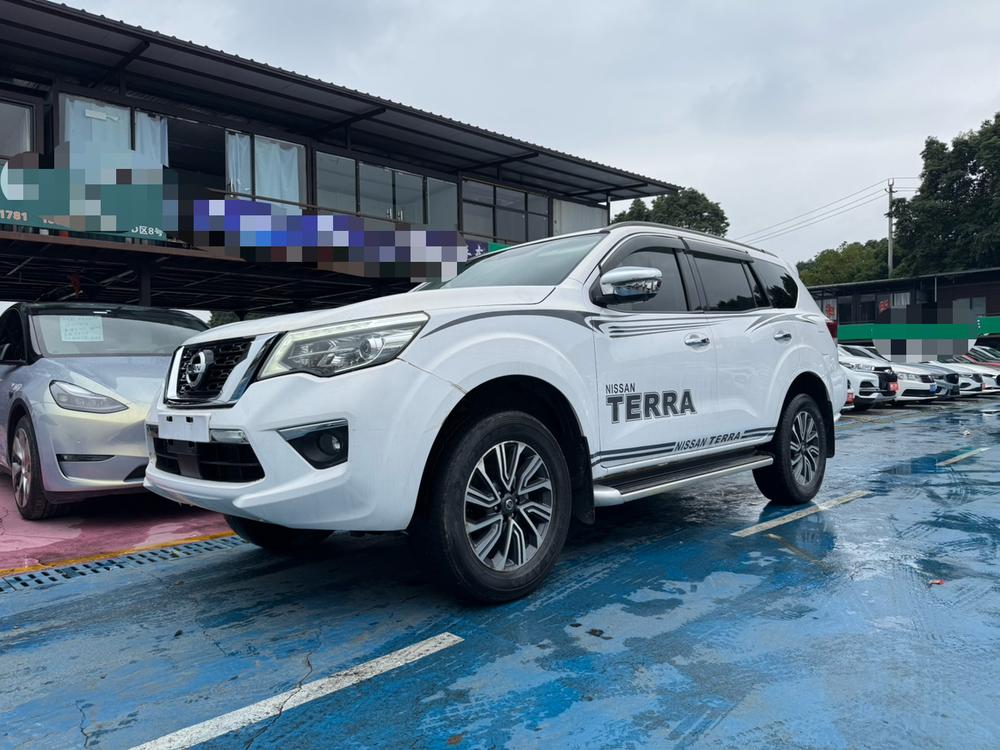 Nissan Terra