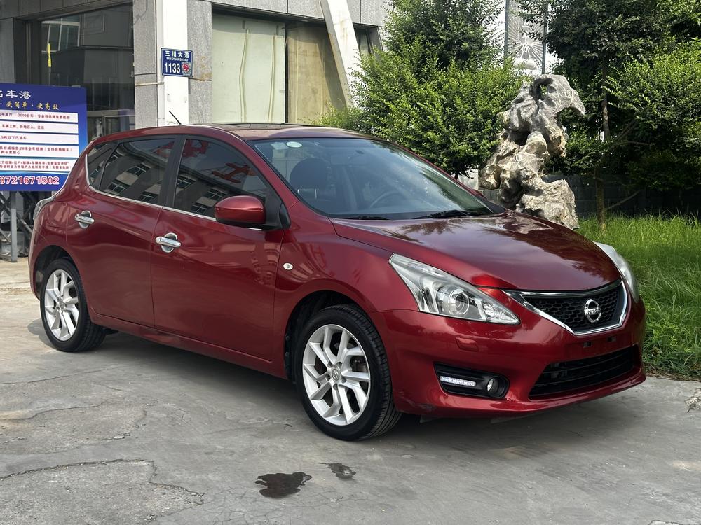 Nissan Tiida