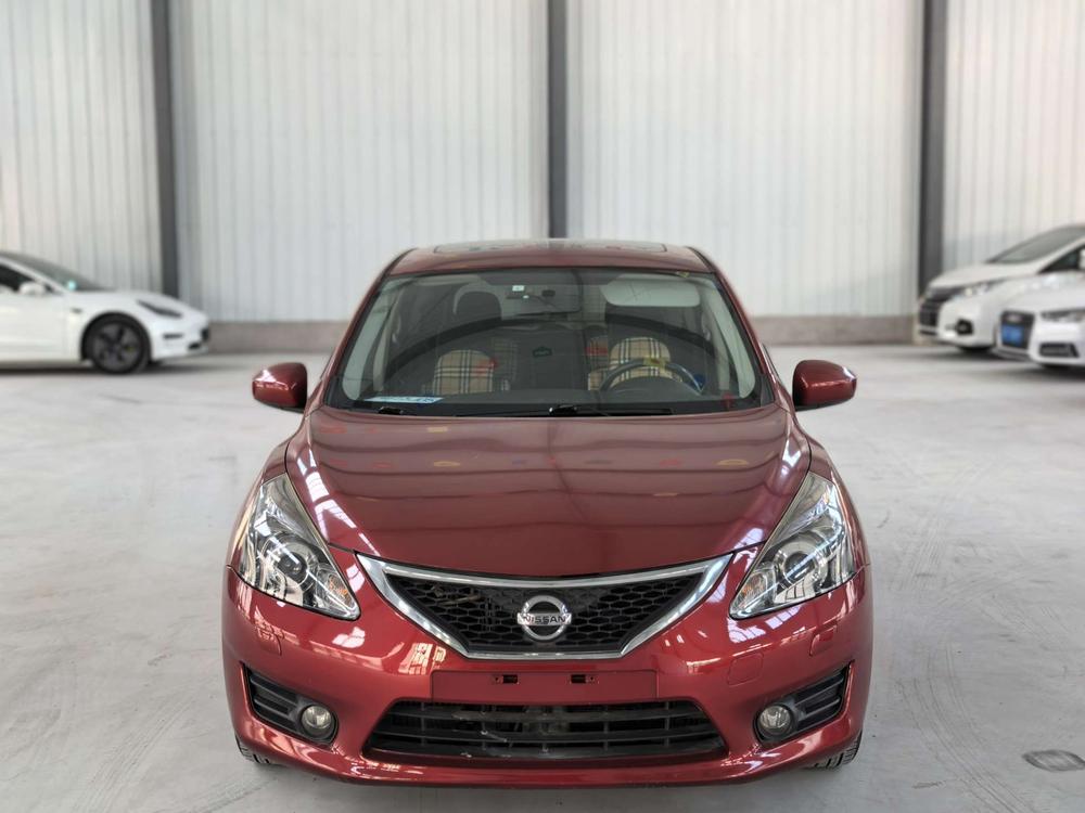 Nissan Tiida