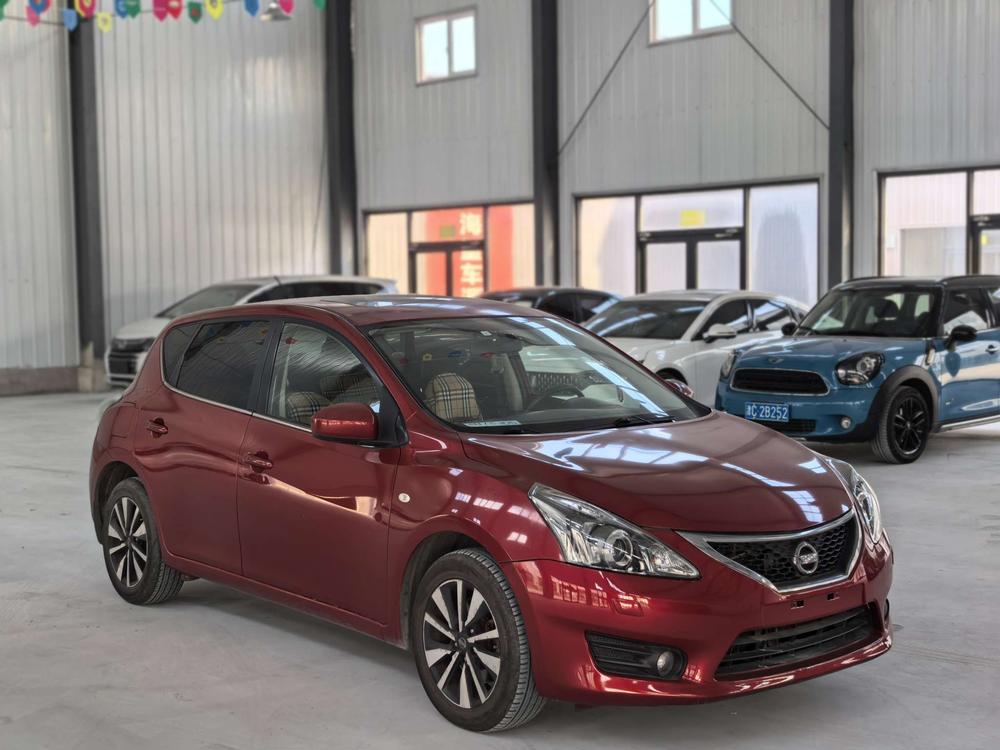 Nissan Tiida