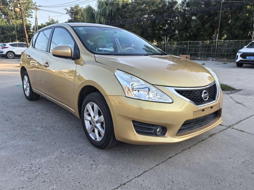 Nissan Tiida
