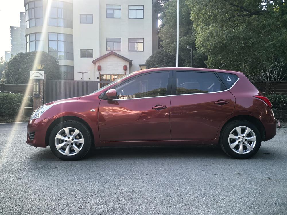 Nissan Tiida