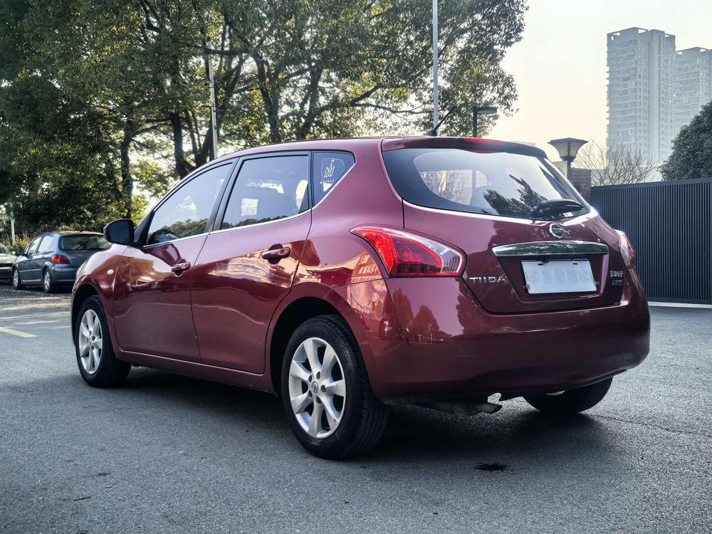 Nissan Tiida