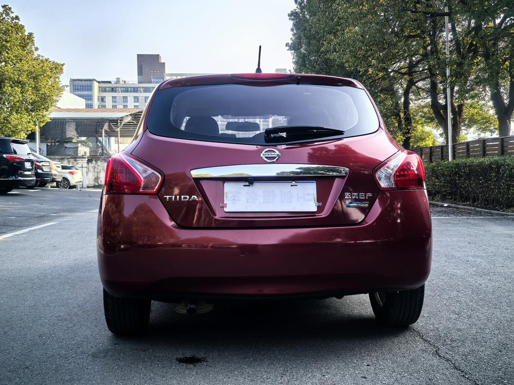 Nissan Tiida